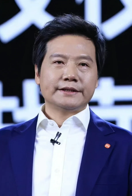 这段时间，雷老板内心深处很纳闷:为什么拥有高通最好处理器、价格便宜的小米手机，死