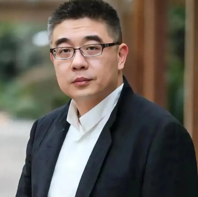 “我国的社会已经开始面临严重的问题，严重到让诚实守信，一诺千金，忠厚老实，安分守