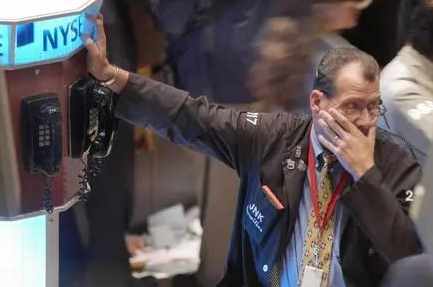 看看吧！没有对比就没有伤害！
市值仅30多亿的西陇科学连续三年造假累计28亿元，