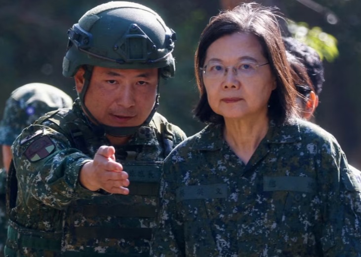 “倚美谋独”注定徒劳，“以武谋独”死路一条，解放军绝不手软！众所周知，台湾属于中