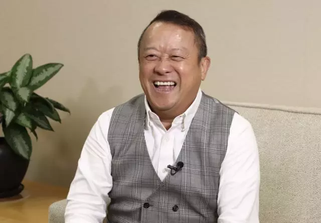曾志伟60大寿请来700位明星，金像奖为他推迟，为何请不动容祖儿