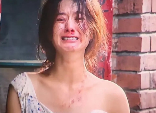 拍电影一直拿qj才能提现女性受害者吗 ​​​