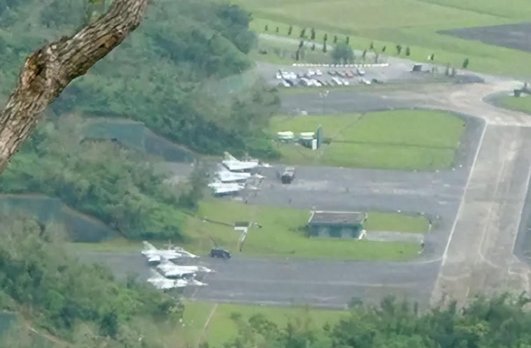 台湾7座机场异动，为美轰炸机登岛做准备？解放军底牌台当局想象不到！台当局以应对大