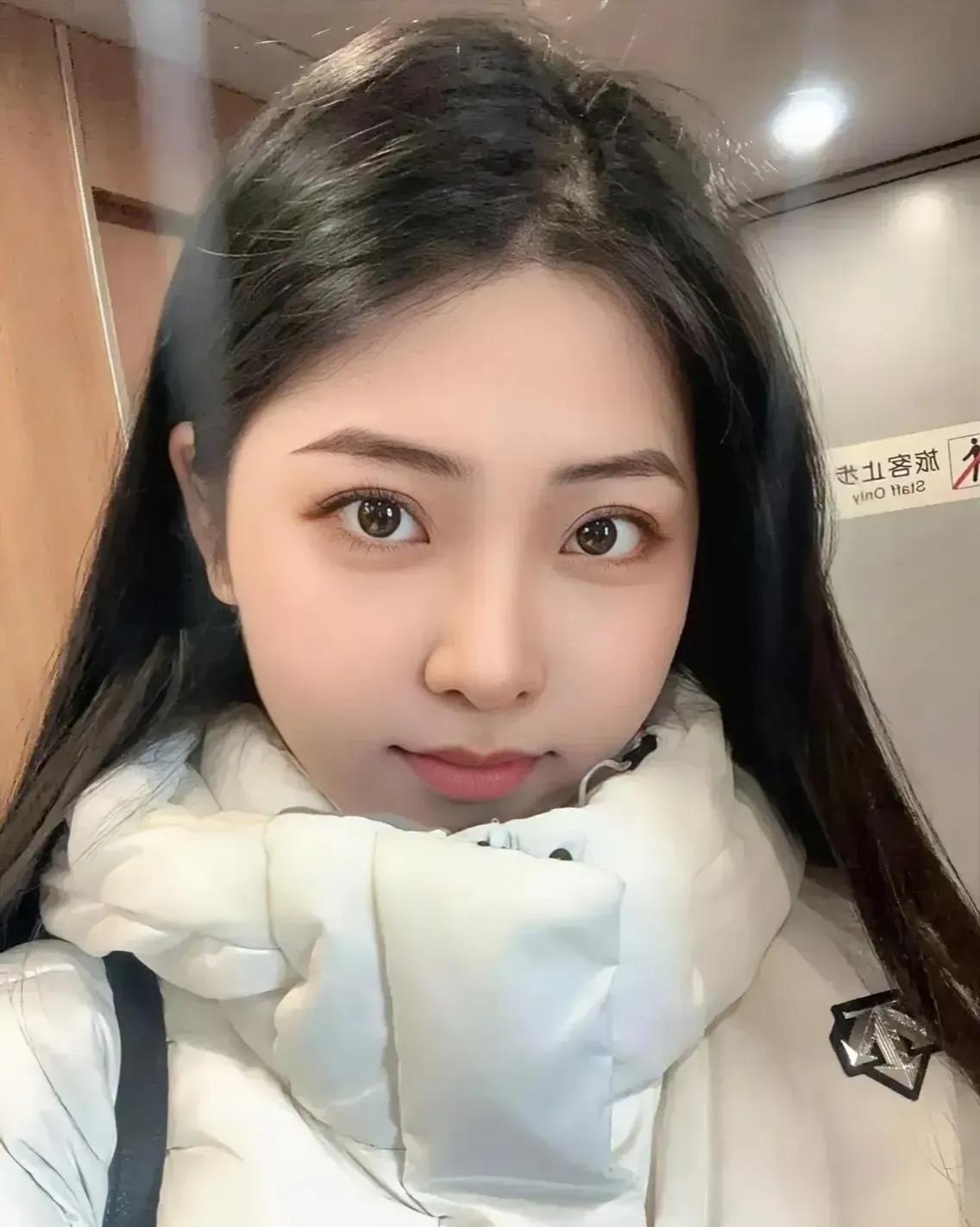 现在农村娶媳妇太卷了：你出30万，我出40万，他有可能甩出60万，农村有别墅，城