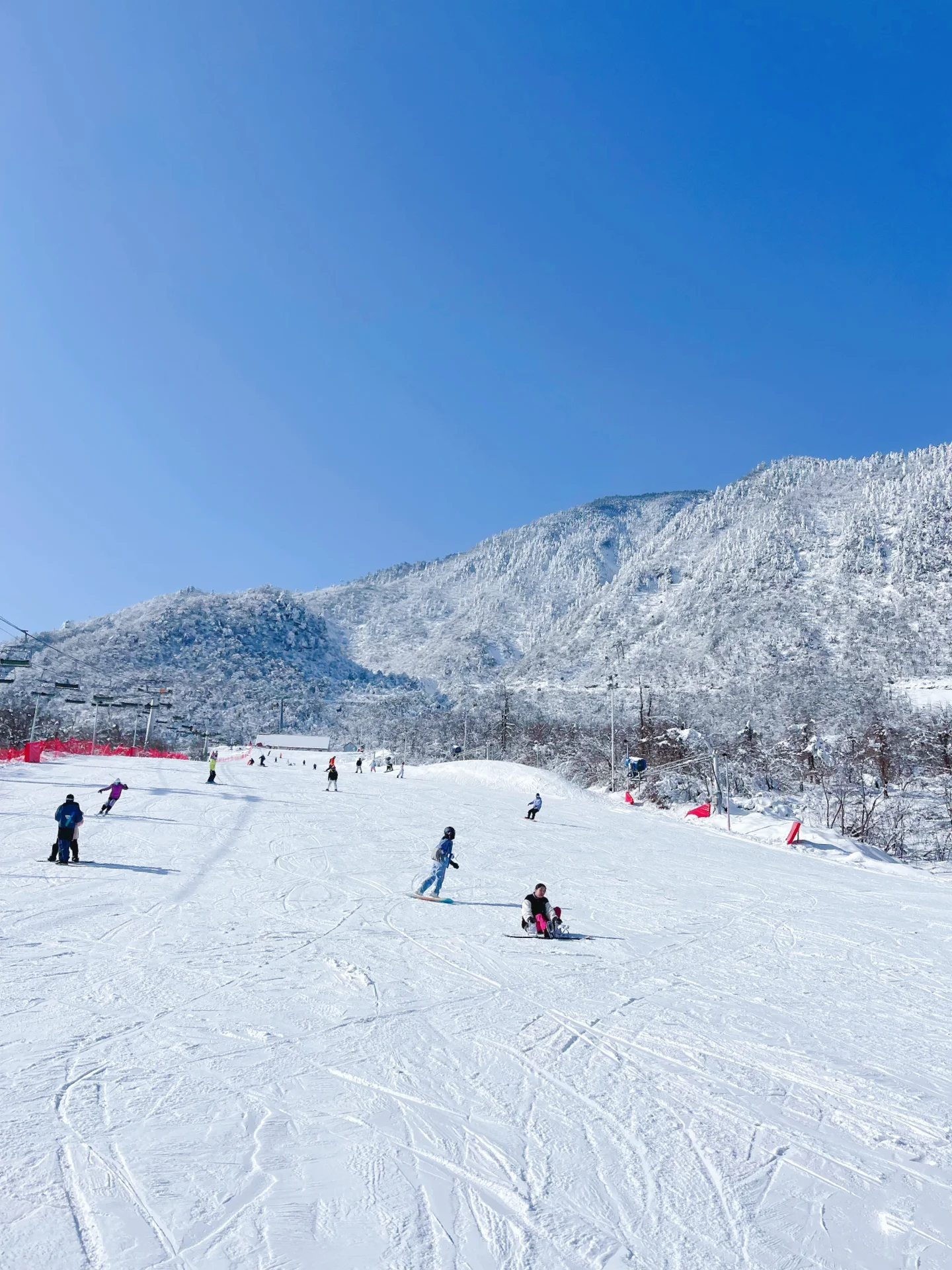 西岭雪山看雪滑雪泡温泉住宿最全攻略