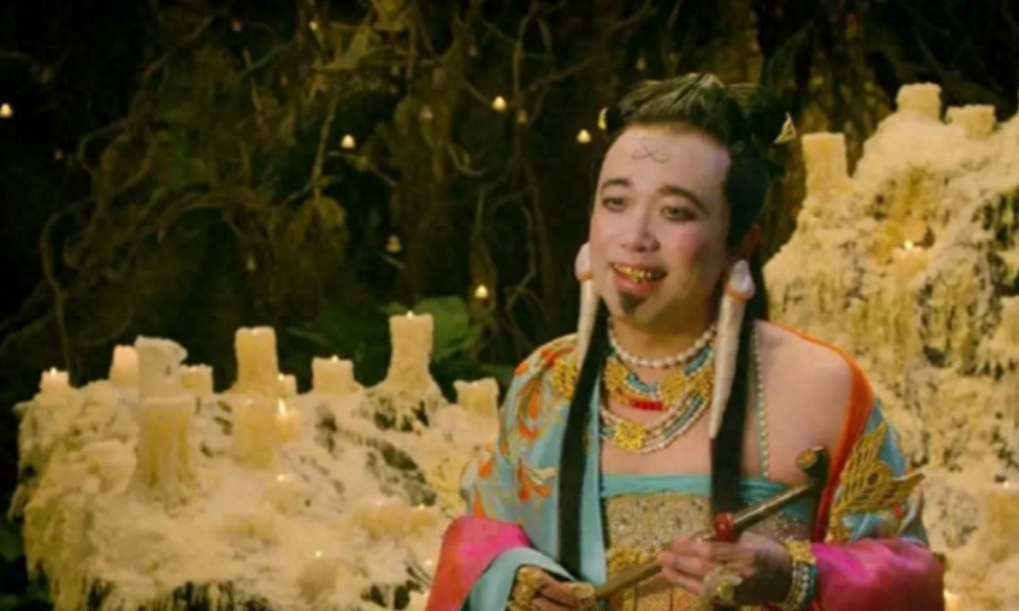 南京一尼姑阴阳双体，祸害了几百人，被识破后被判斩立决！

一想到“双性人”这种天