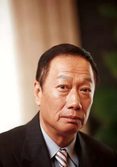 血亏4400亿，富士康正式宣布全线撤离印度，我估计苹果的库克要傻眼了，估计美国的