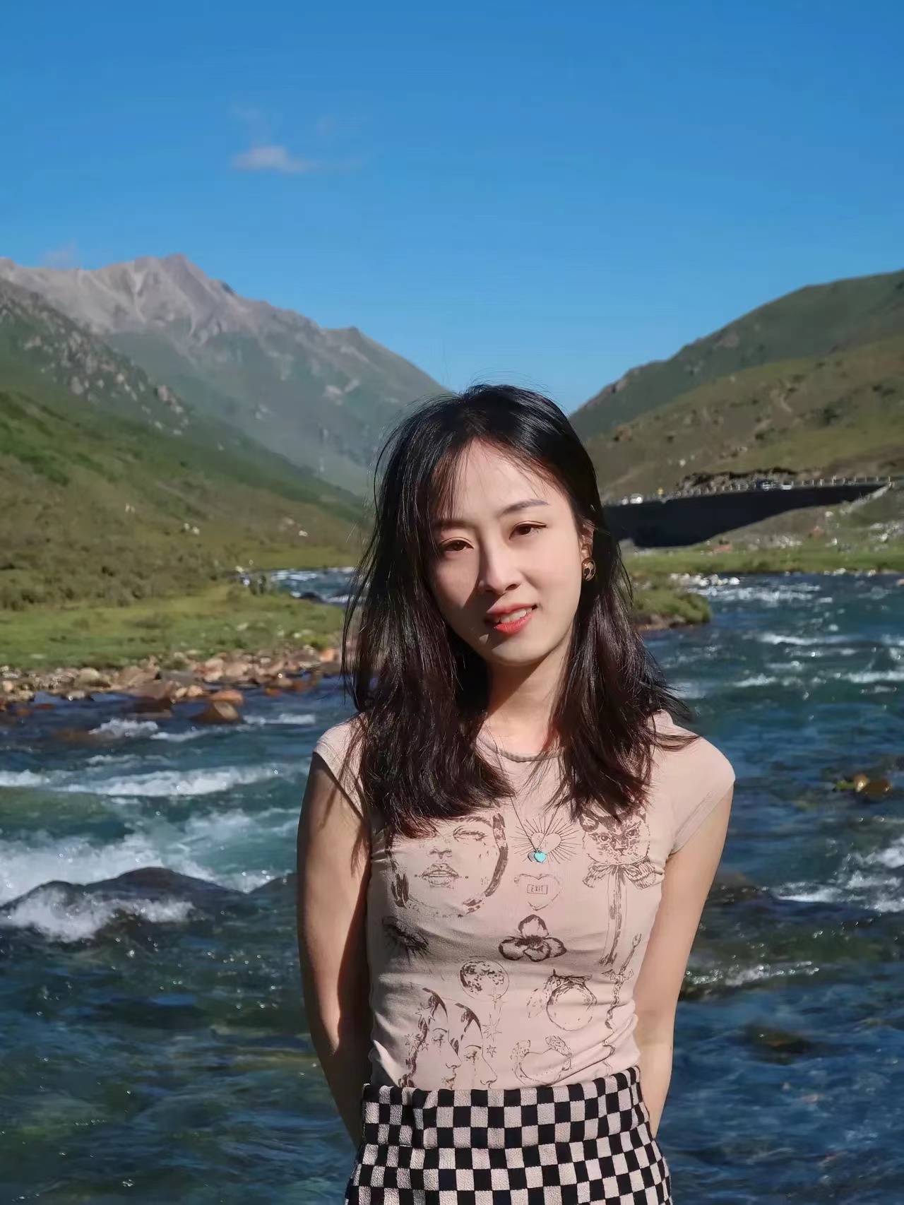 我同事，2018年，脑子一热在惠州买了一个四室两厅的房子，还花了25万多把房子装