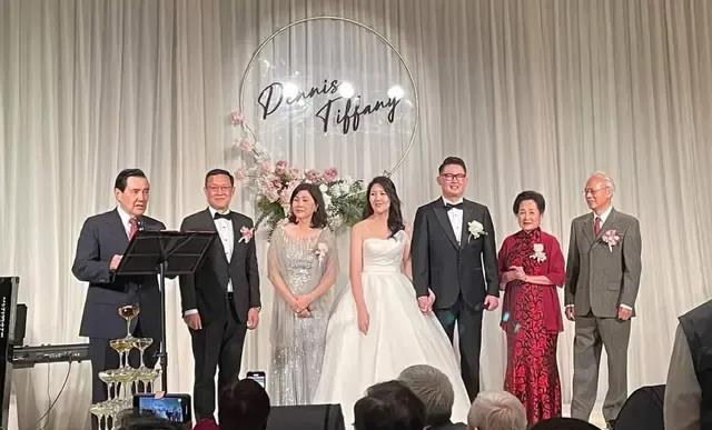 介文汲嫁女儿，没有宴请经常在一起录节目的赖岳谦和郭正亮，赖岳谦心里不舒服。

他