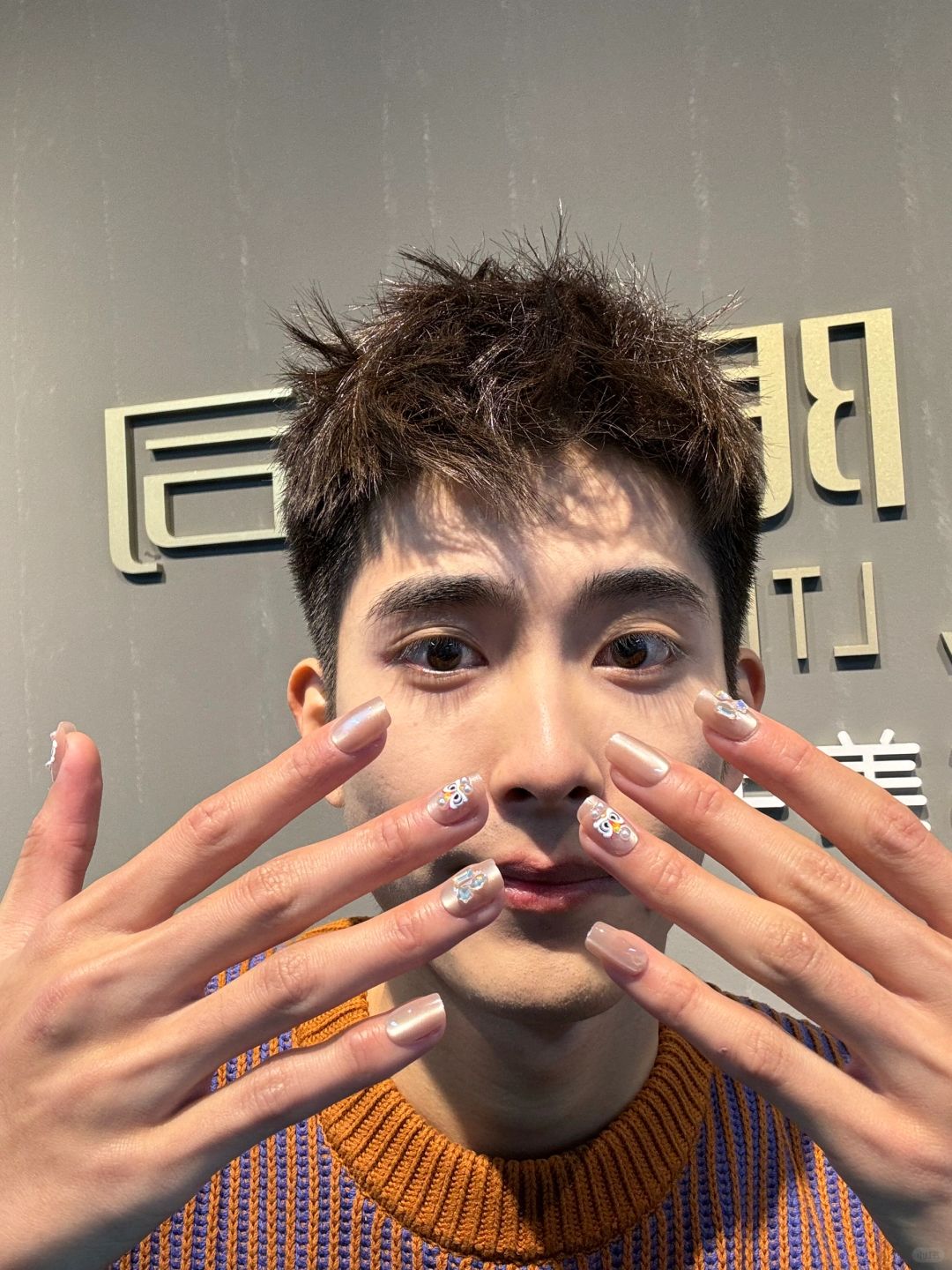 这款新年战甲直接封神‼️
春节马上到了
我们的“年货”也要提上日程了
这款穿戴甲