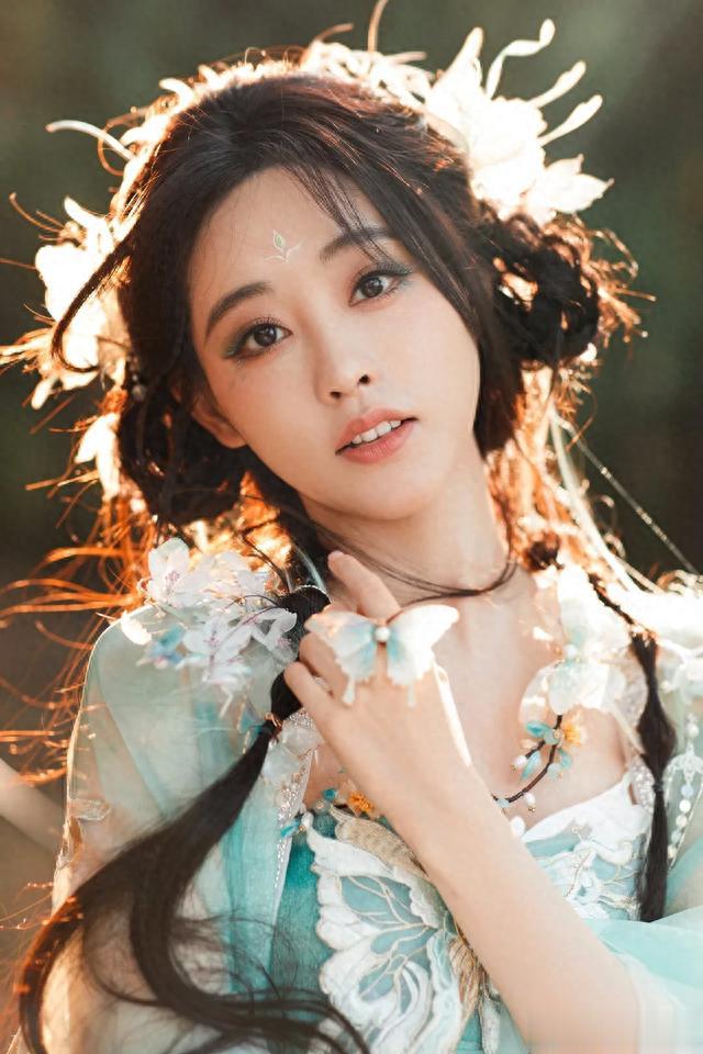 10.5文娱瓜：肖战杨紫龚俊白鹿罗晋李一桐林更新祝绪丹侯明昊艾米