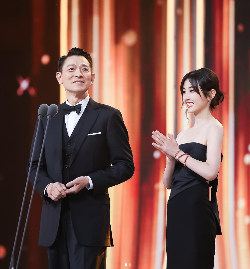 刘德华去一部“库存”电影，《潜行》定档12月29日，《门徒》之后，华仔再次挑战反