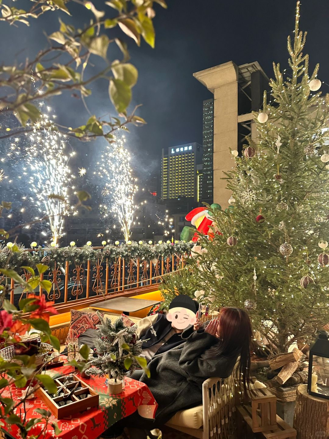 长沙跨年就来这家天台bar了！有烟花！
长沙这家天台bar（左上角有定位！！！）