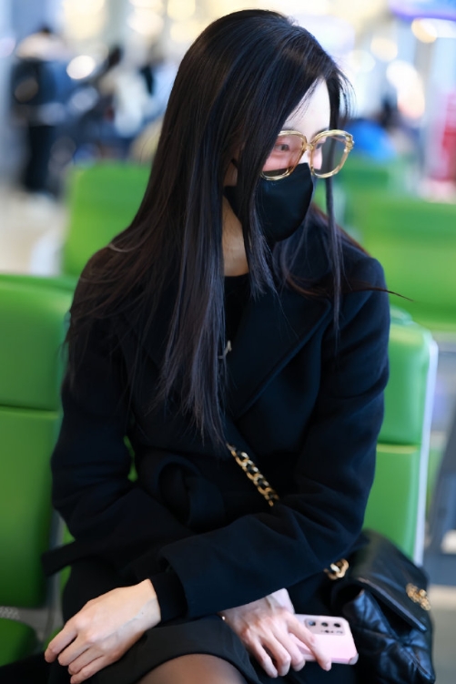 我被陈都灵黑丝狠狠的迷住了[允悲] ​​​