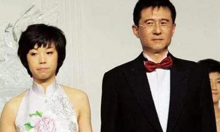 2009年，28岁的张怡宁，嫁给了300亿身家的48岁香港富豪徐威，婚后张怡宁走
