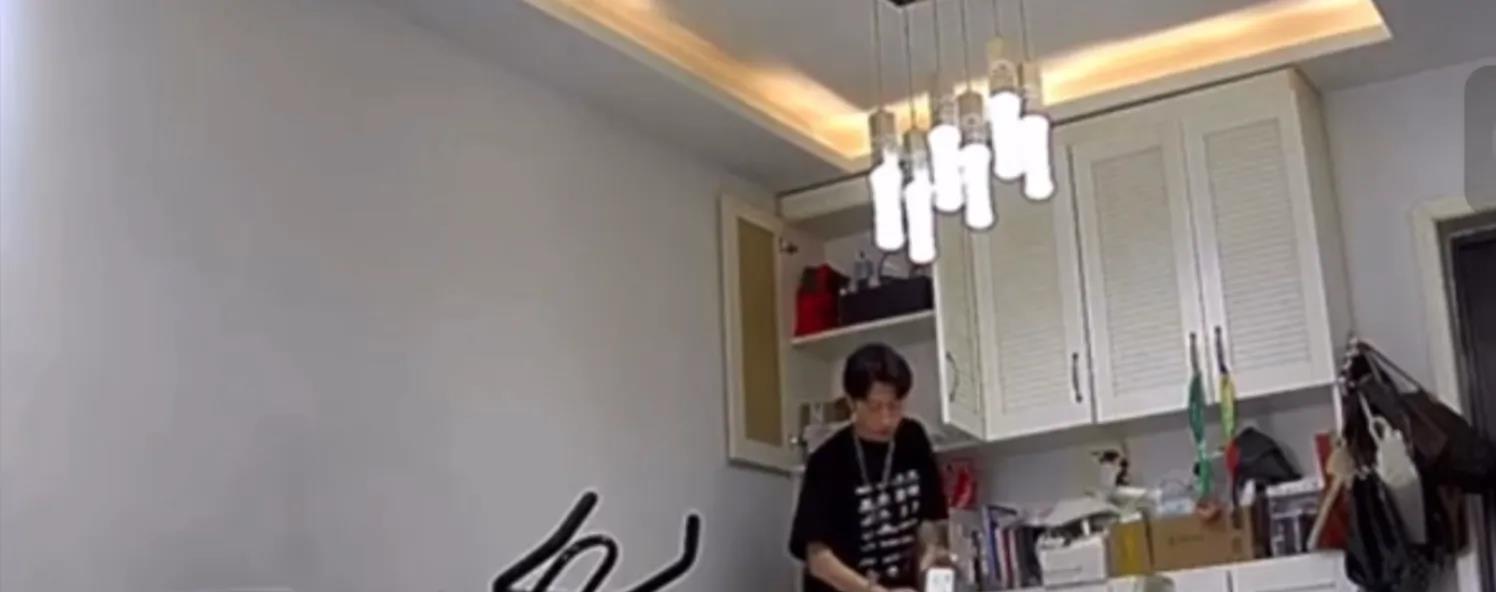独生子女表示不能理解！贵阳一弟弟不知道姐姐家里装了监控，一次例行造访之后，接下来