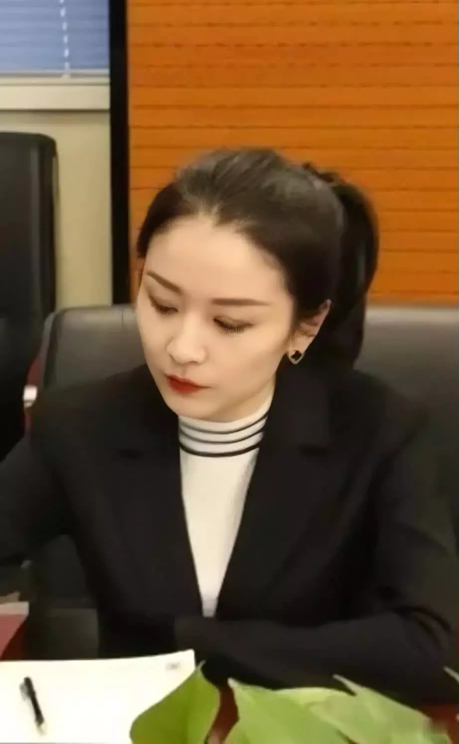 2021年底，长城老板魏建军作出一个大胆的决定，让30岁不到的女儿担任公司高管，