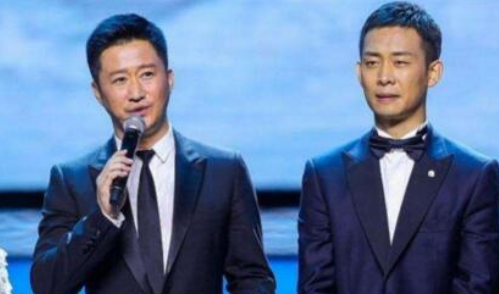 吴京问张译：“我请你拍戏，片酬要多少？“张译伸了一个手指，吴京一脸吃惊：7 个亿