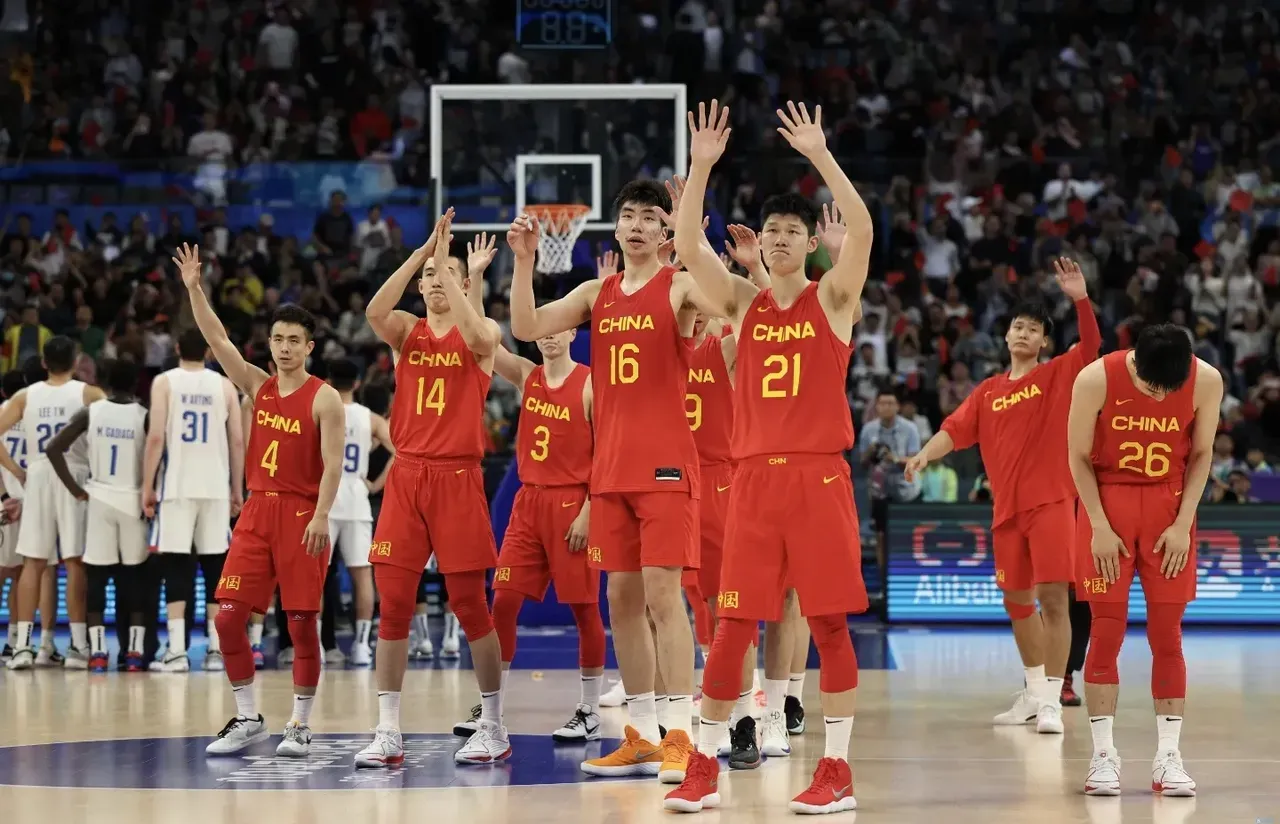 2024年的巴黎奥运会，中国球迷将看不到中国男篮、中国女足、中国男足的身影，而中