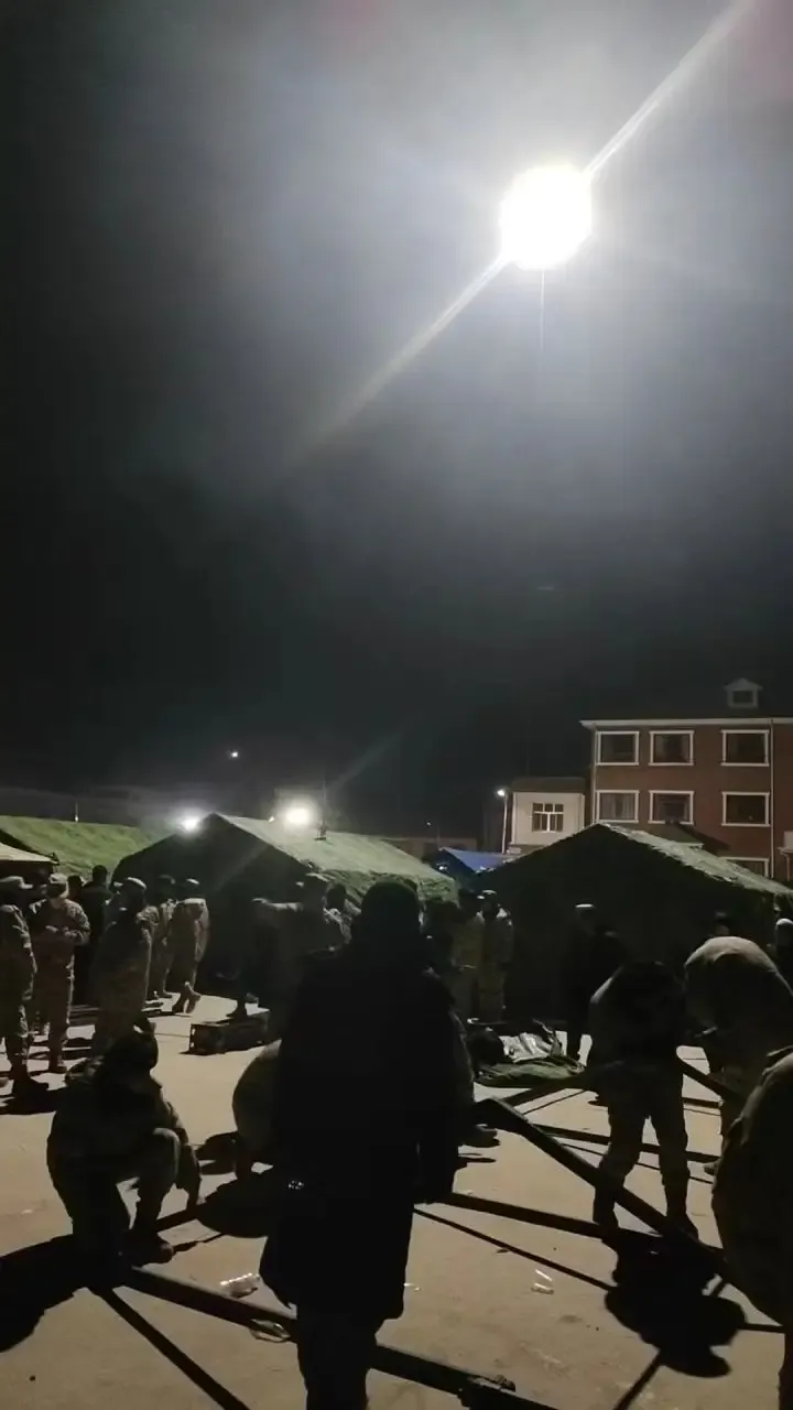 照明无人机应该成为战略储备
这次甘肃地震灾情发生后，一浙江公司主动出击，支援灾区