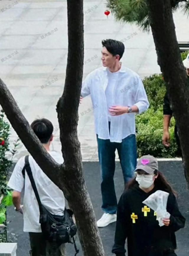 10.5文娱瓜：肖战杨紫龚俊白鹿罗晋李一桐林更新祝绪丹侯明昊艾米