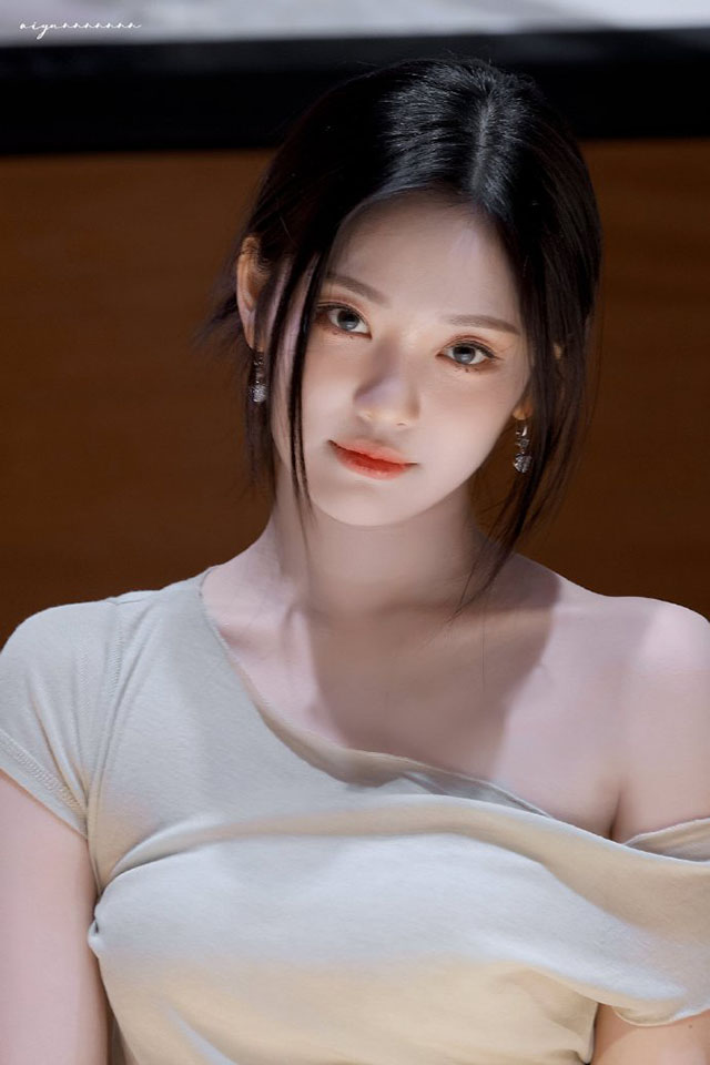 宁艺卓自曝有多动症。韩国女团aespa的中国成员宁艺卓，自曝患有ADHD，即人们