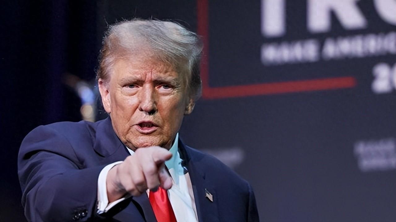 美经济学家：若特朗普当选，第一时间对华下“战书”，中美贸易战第二回合打响。目前美