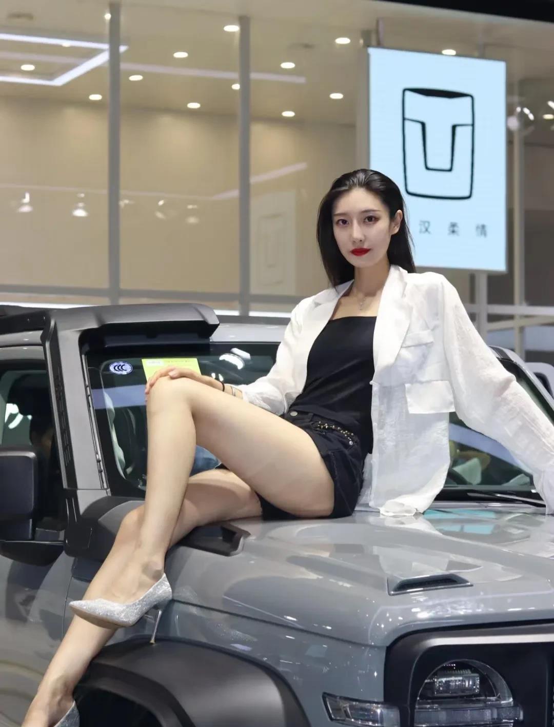 中国各省市美女排行榜：
第一名：黑龙江98分（高挑大气）
第二名：重庆96分（长
