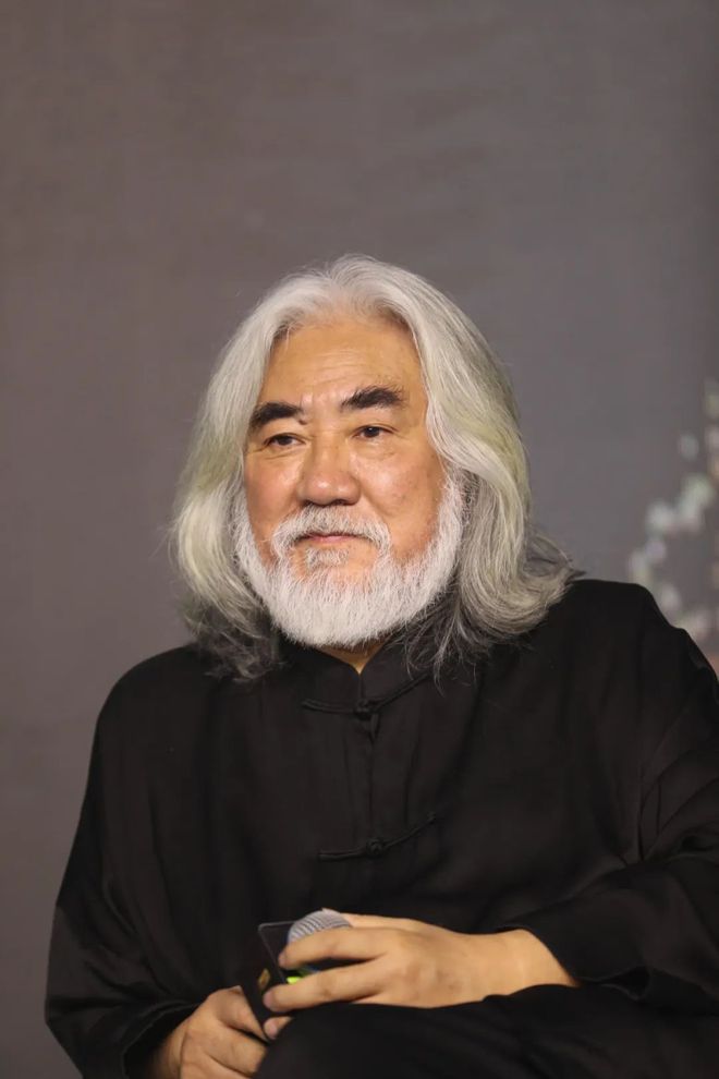 知名导演张纪中，被判！妻子杜星霖开直播发声

知名导演张纪中再度引起公众关注，因