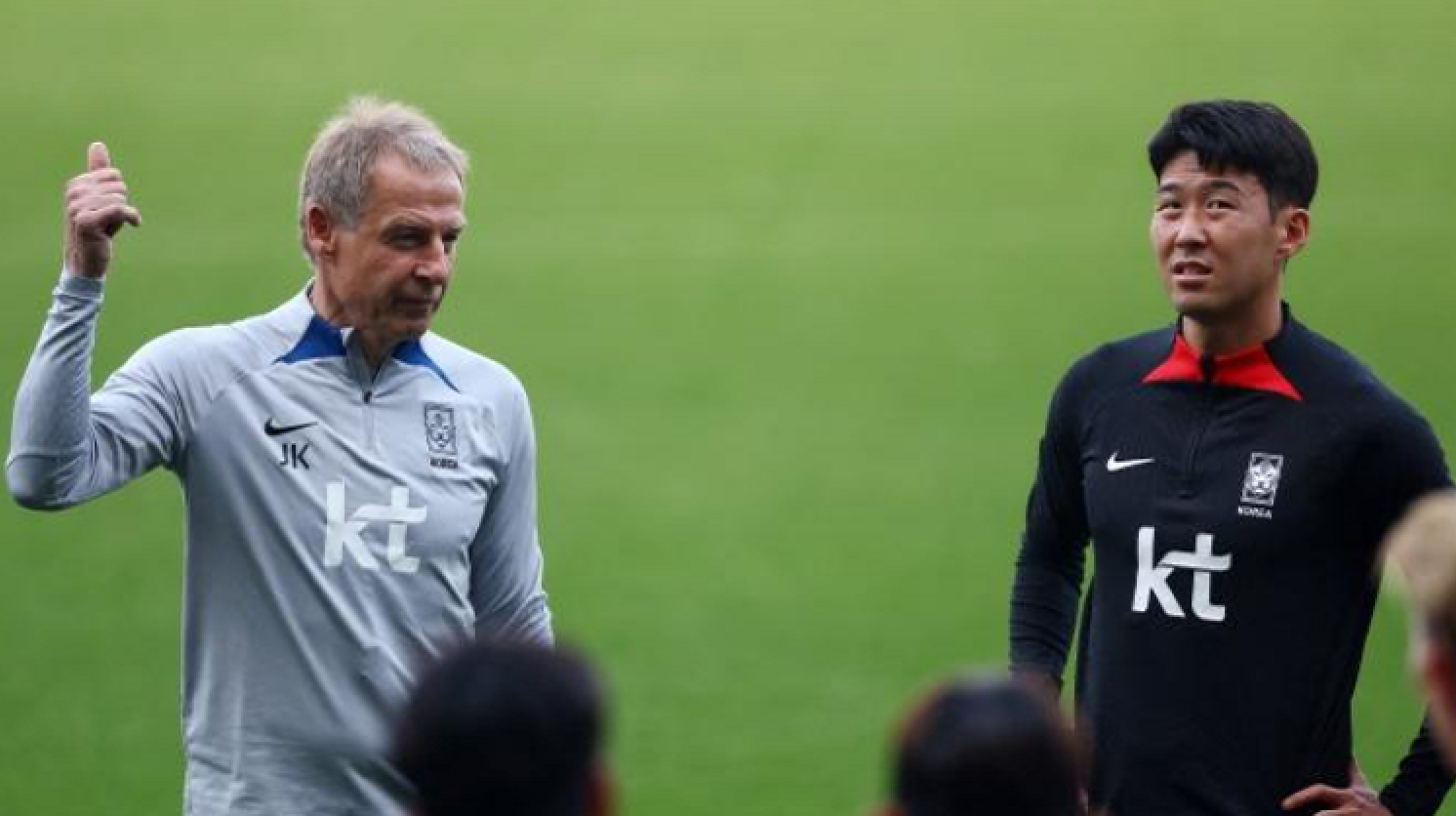 内讧不断！孙兴慜李刚仁之后，韩媒爆料：留洋前锋不满本土后卫
韩国队在亚洲杯赛场上