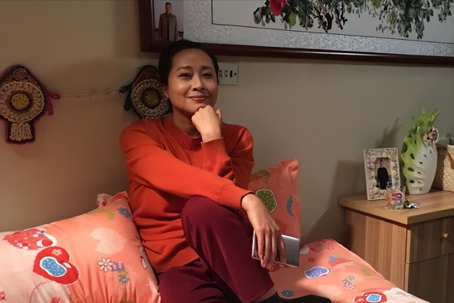 她曾5上春晚,有一生理缺陷却因此成名,丈夫去世后无奈淡出舞台(春晚常驻女高音歌手)-第16张图片-九妖电影 她曾5上春晚,有一生理缺陷却因此成名,丈夫去世后无奈淡出舞台(春晚常驻女高音歌手)-第16张图片-九妖电影