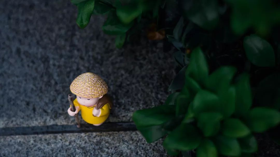 ​一个人最好的风水，就两个字！ 

做事，观人品；言行，观人心。其实一个人，是否