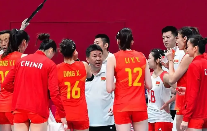 中日再次对决！中国女排目前状态极佳！拥有多名实力超强的主力女球员！加上拥有绝对的