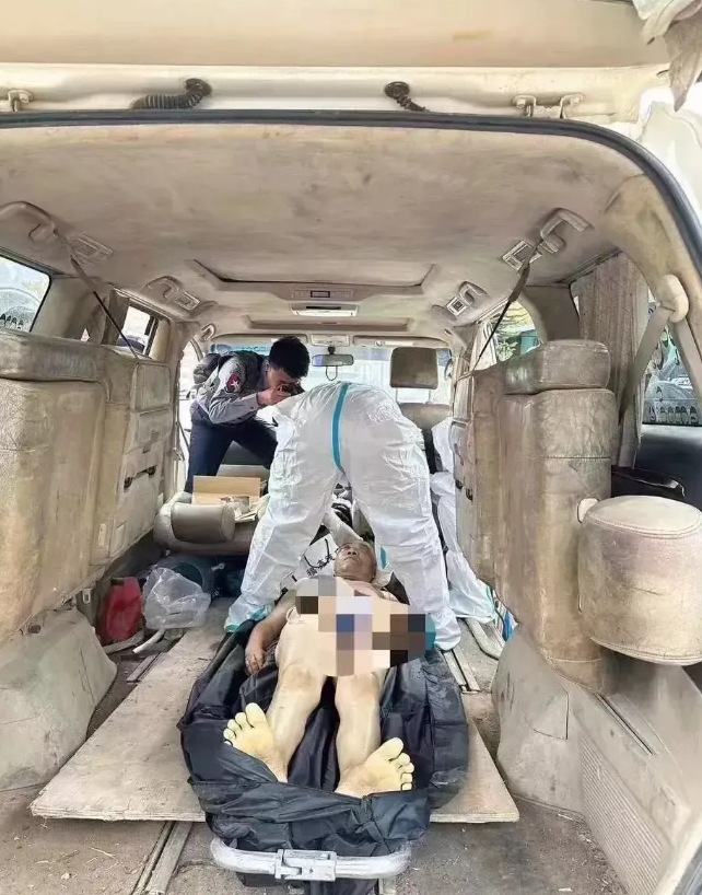 记住我说的，明学昌是死了，但果敢电诈的事儿还没完，谁都别想打马虎眼。 ​
目前只