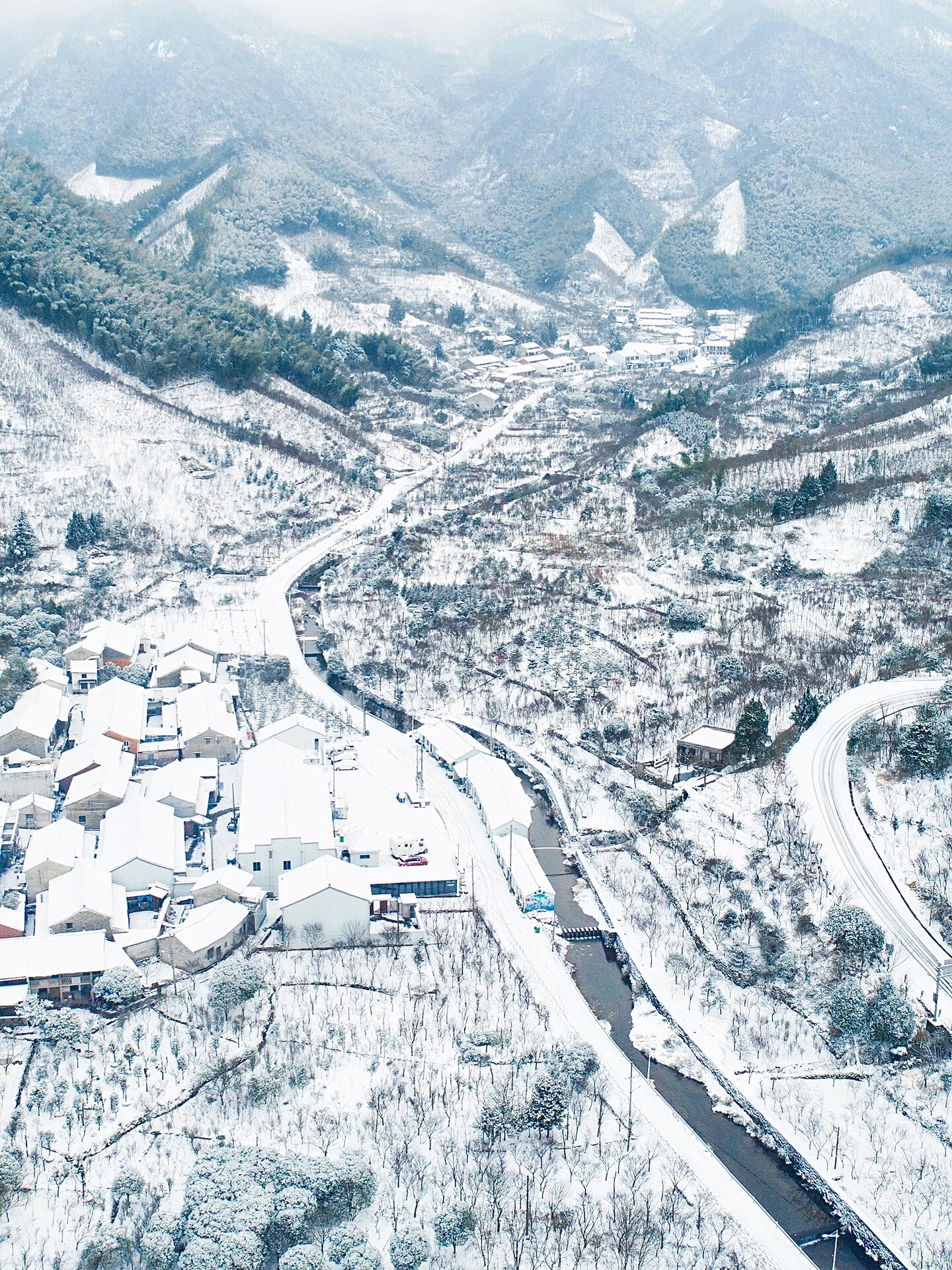 不是东北‼️宁波四明山这条赏雪线路美哭了