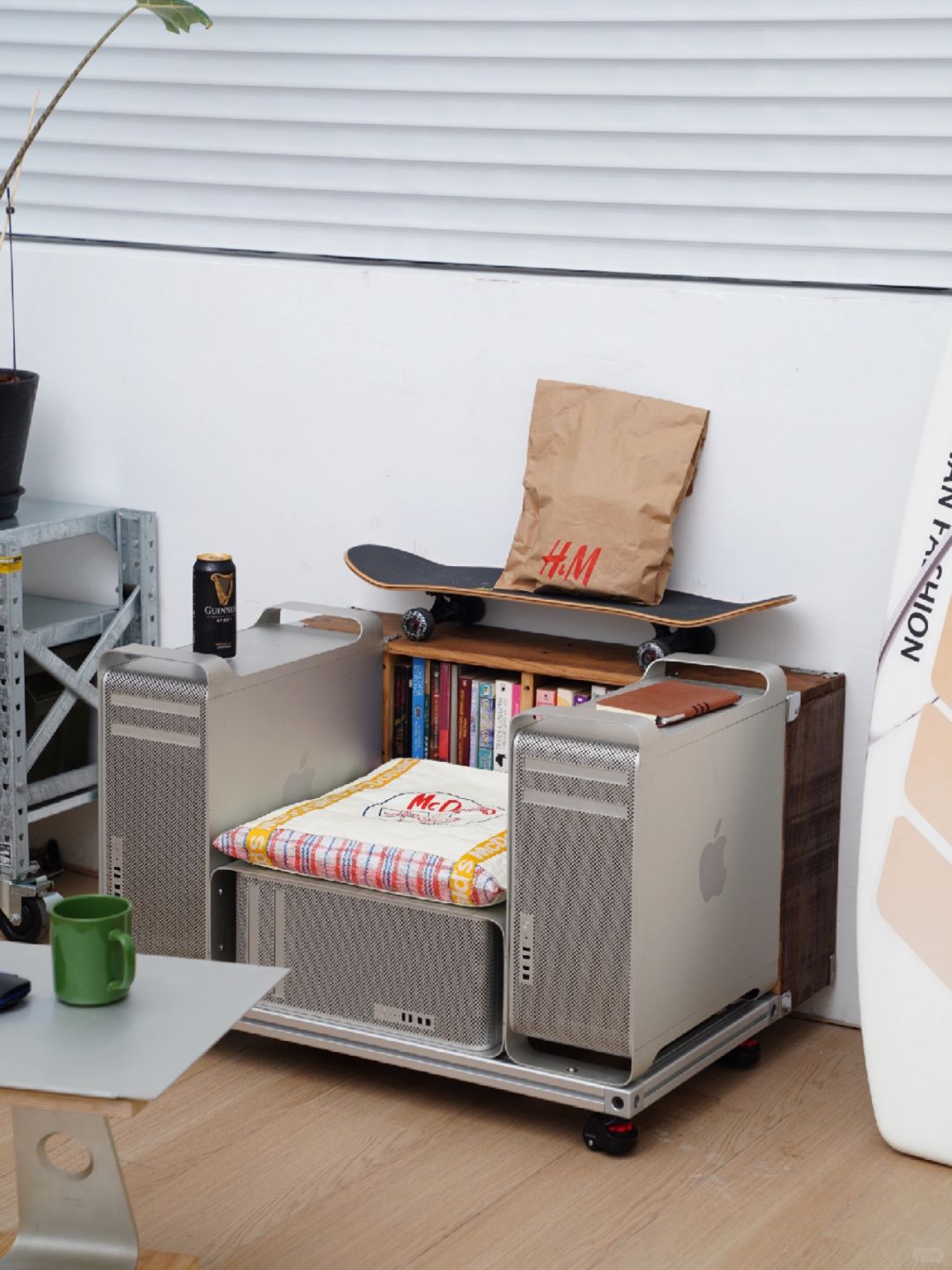 改造一套苹果全家桶沙发椅
🏷️最近想改苹果中古产品成家具系列