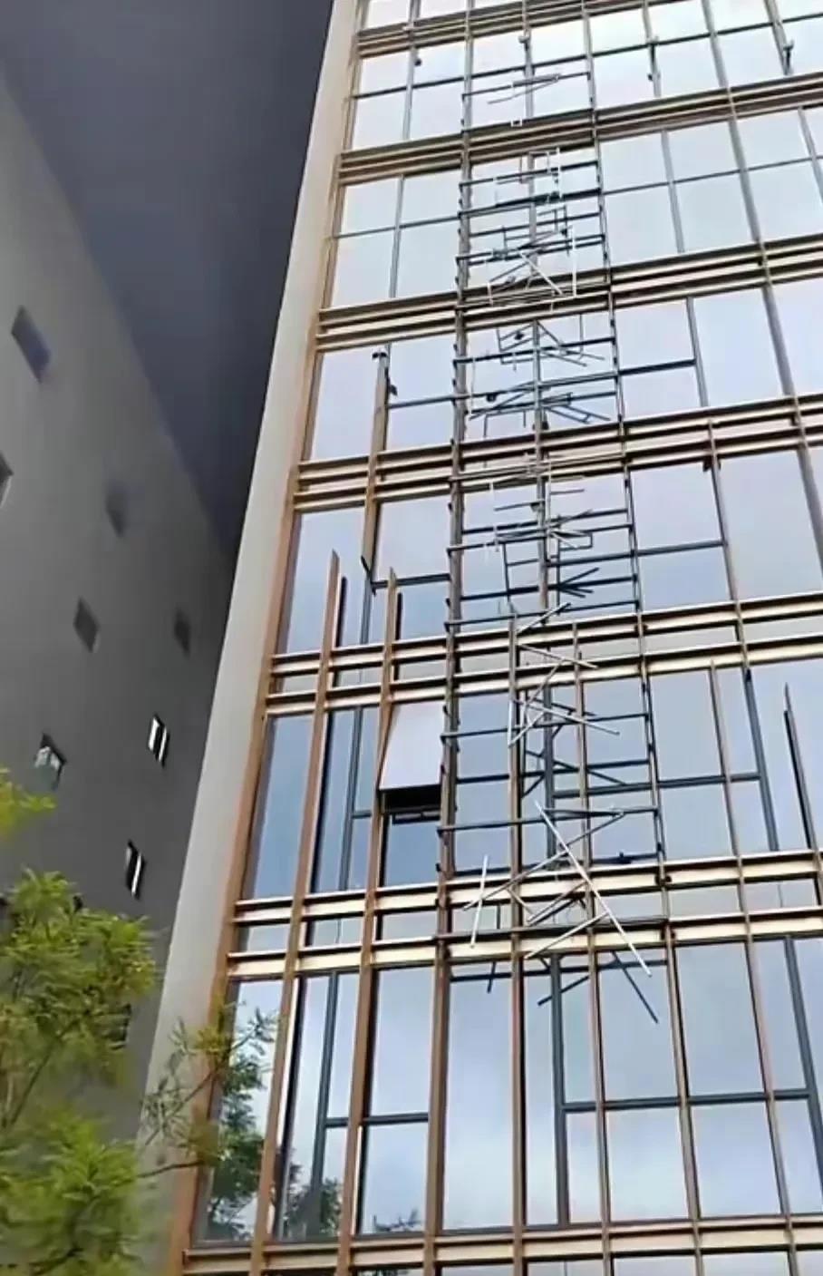 “日中友好康养城”牌子总算拆除了！若不是被爆料出来，一旦实施落地恐怕真的要打中国