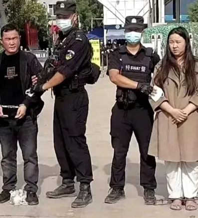 明学昌之所以现在自杀，他女儿应该是罪魁祸首，没有他女儿不知天高地厚下令开枪射杀无