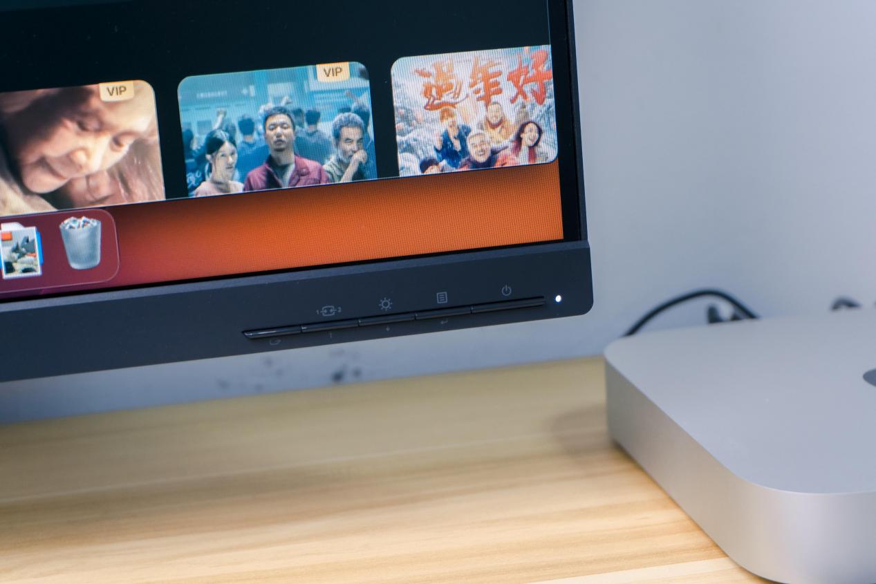 娱乐办公好伙伴,联想D32-40显示器