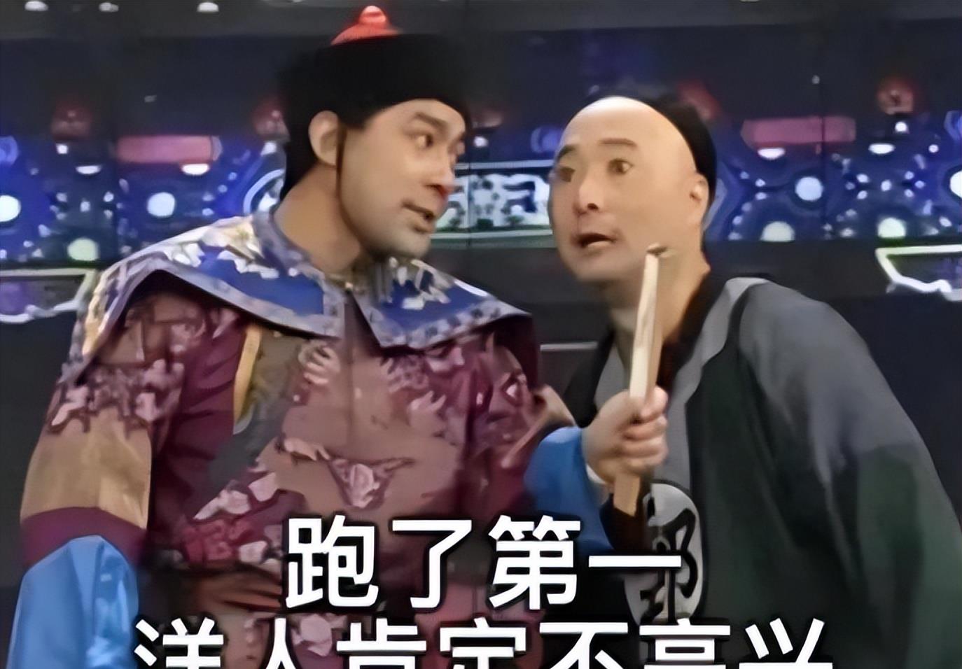扔国旗、车挡道，为了不让中国人拿冠军，已到了明目张胆的地步！
在大连马拉松比赛中