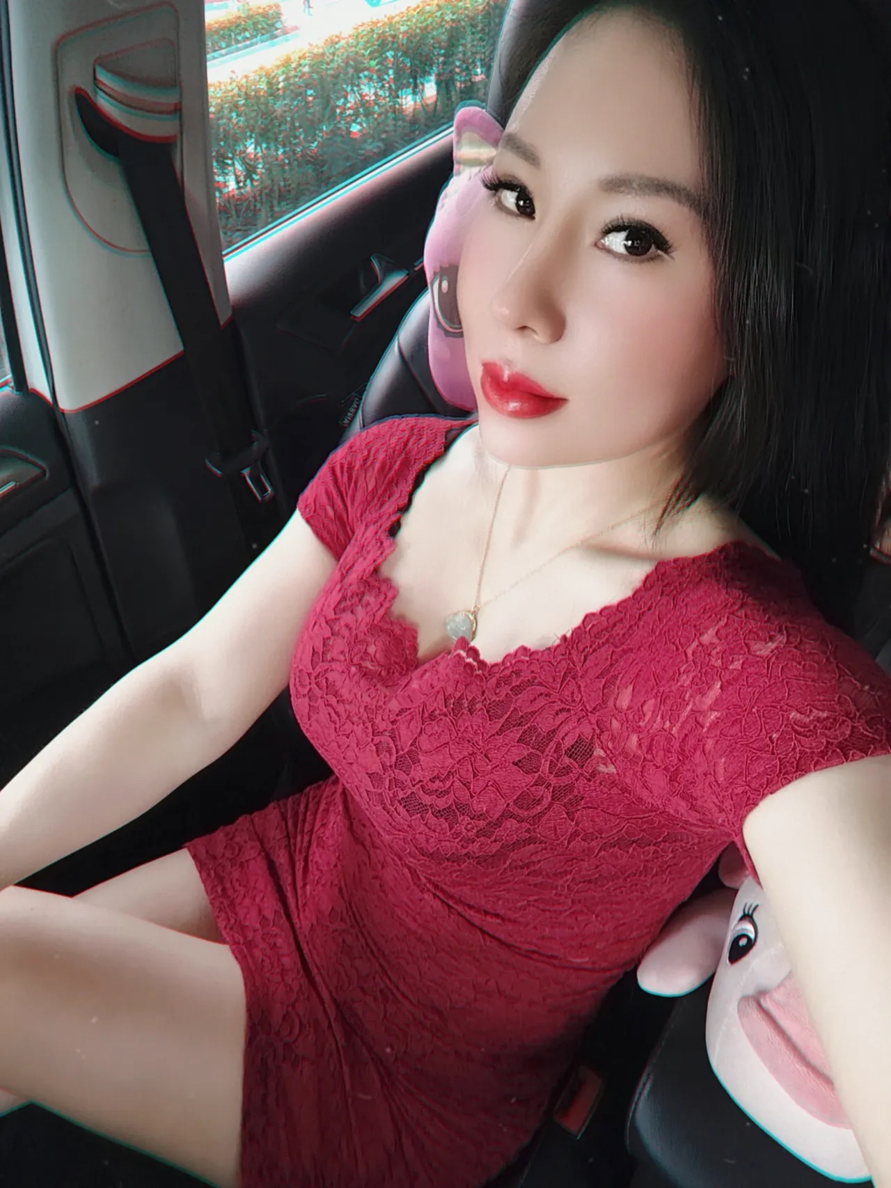 长着一副被包养的脸，却过着自食其力的生活，什么意思嘛
