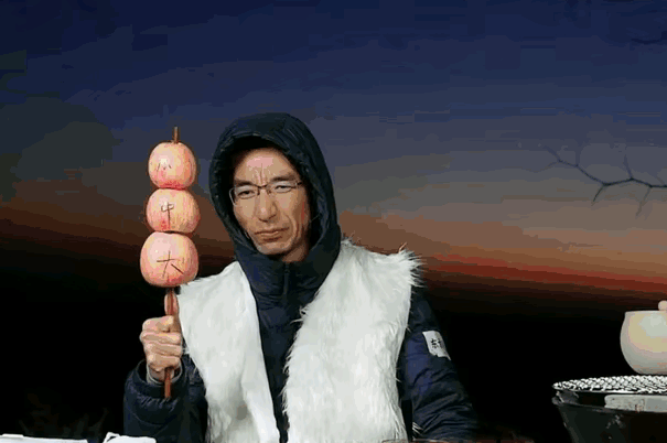 董宇辉高估了他和俞敏洪的关系。

一个小编，也就是文案人员，正常来说只是幕后工作