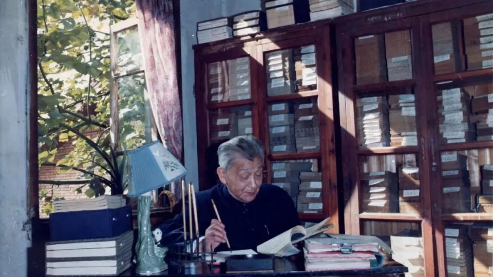 中医泰斗姚荷生，精通伤寒，擅长解决时病、急性危重症及疑难杂症