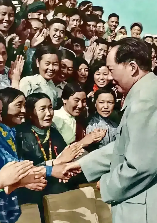 毛主席描述你家乡最精彩的一句诗词是什么