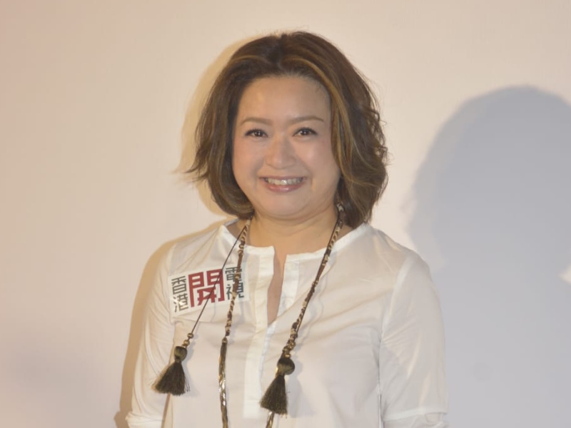 她以前可是香港TVB顶级美女，曾经在TVB经典电视剧《大时代》中饰演方敏，现在已