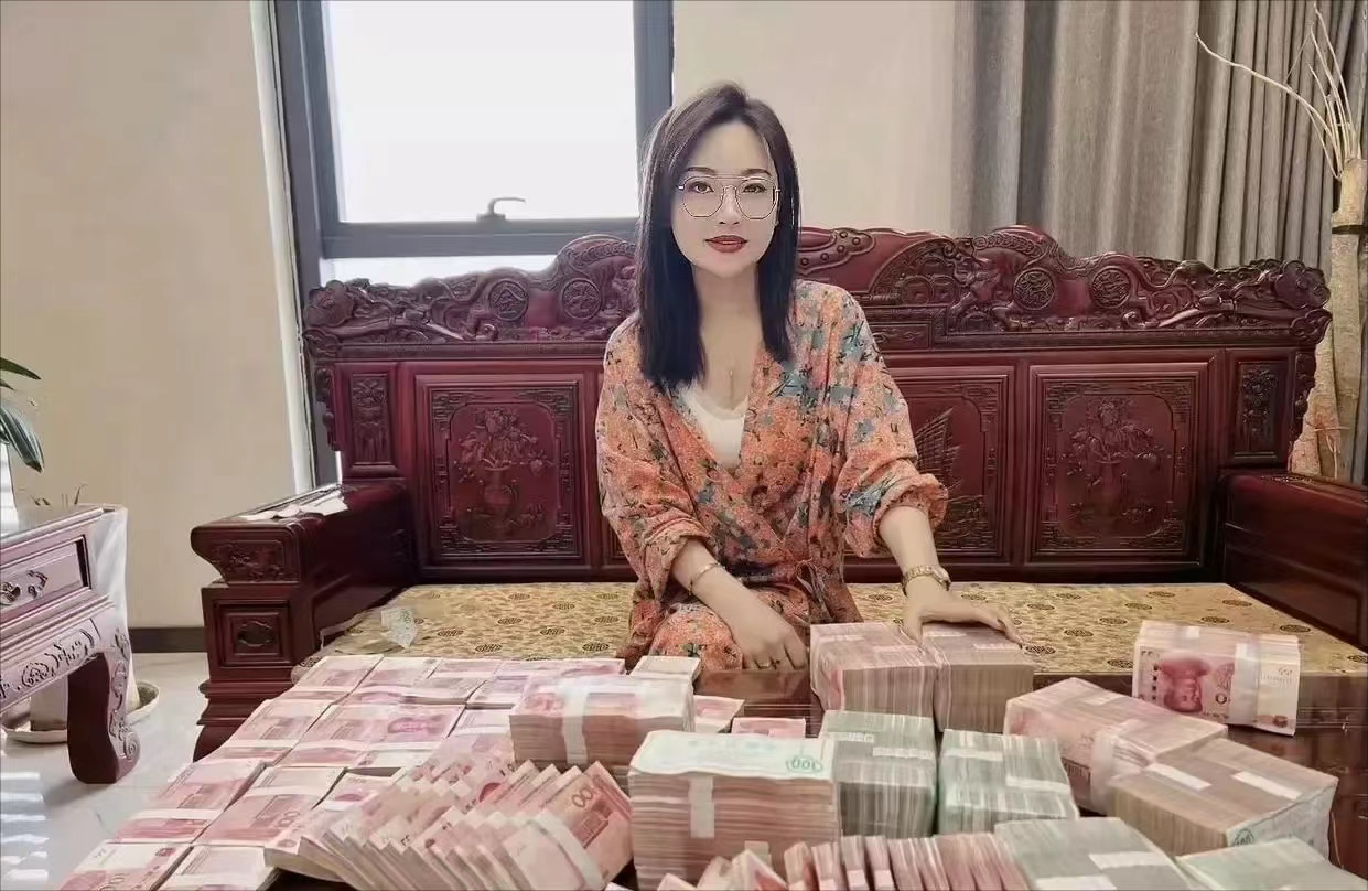钱和美女，你选择哪个？
