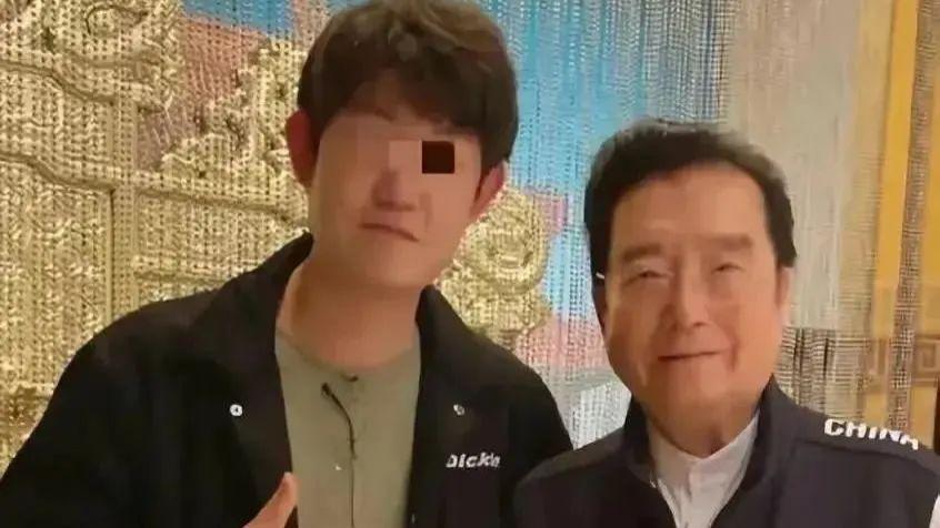 李天一出狱后首次现身：身材高大！梦鸽李双江心情大好！