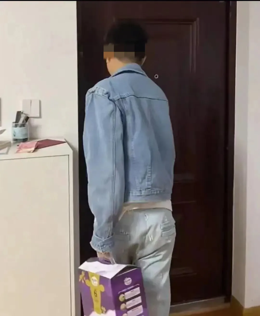 一男子相亲遭遇天价彩礼，转身离去：我娶不起！湖南，一男子在相亲的过程中，带着希望