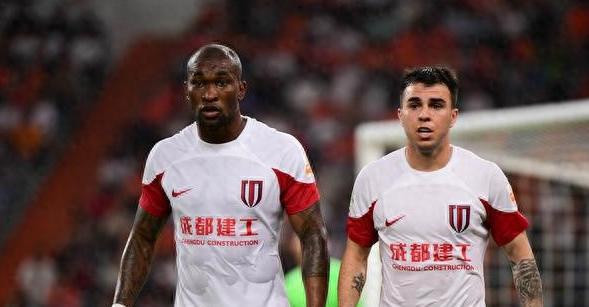 中超-蓉城客场1-0泰山升第二 帕拉西奥斯飞奔70米送助攻 金敃友制胜