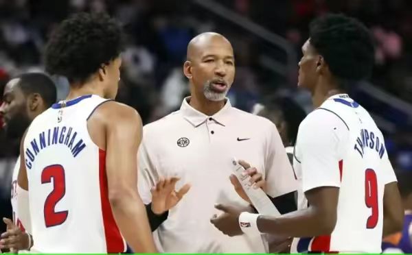 大家好，今天我要向大家讲述一则让所有NBA球迷都瞠目结舌的故事。这支曾经的传奇球